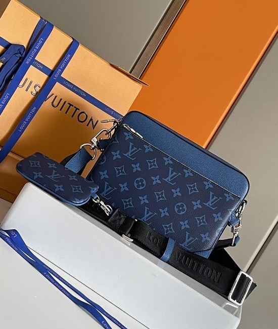 Louis Vuitton LV Trio Messenger Bag M30848
