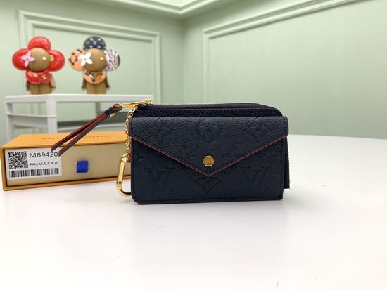 Louis Vuitton LV Recto Verso Card Holder M69420