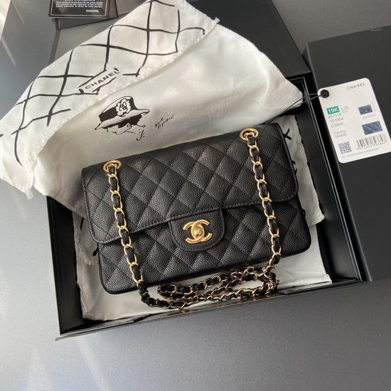 Chanel Caviar Leather Classic Flap Bag 1118
