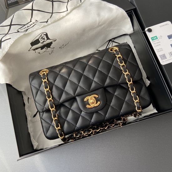 Chanel Classic Lambskin Handbag 1118