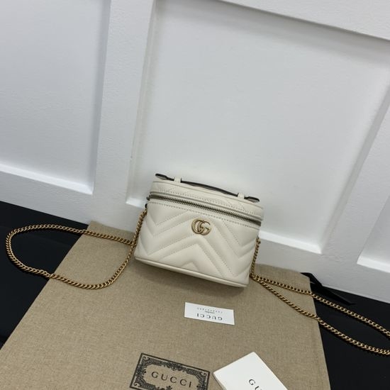 Gucci GG Marmont Matelasse Vanity Case 699515