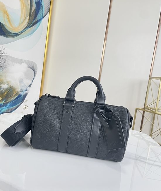 Louis Vuitton LV KEEPALL Leather Duffle Bag M20900