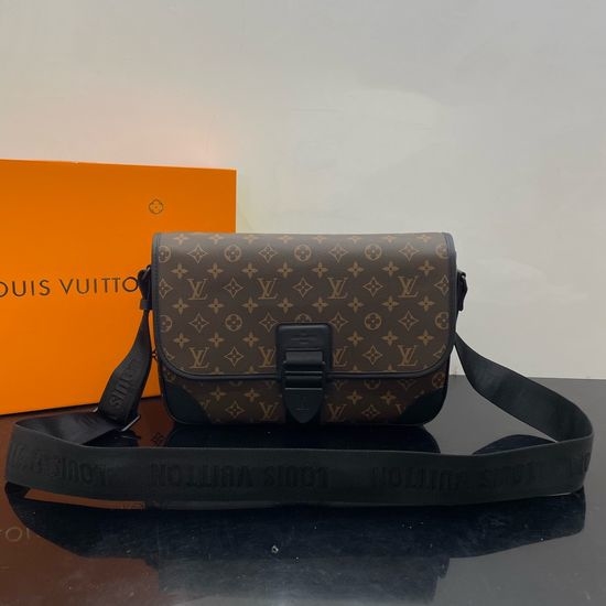 Louis Vuitton LV Archy Medium Messenger Bag M46328