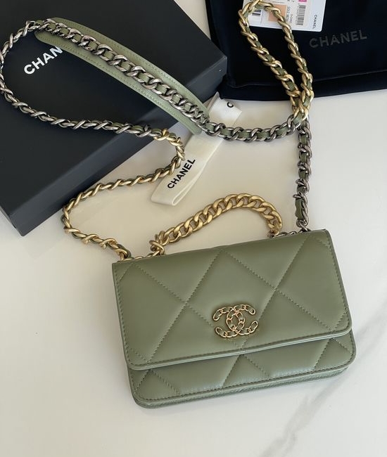 Chanel Lambskin Leather Classic Handbag 0957