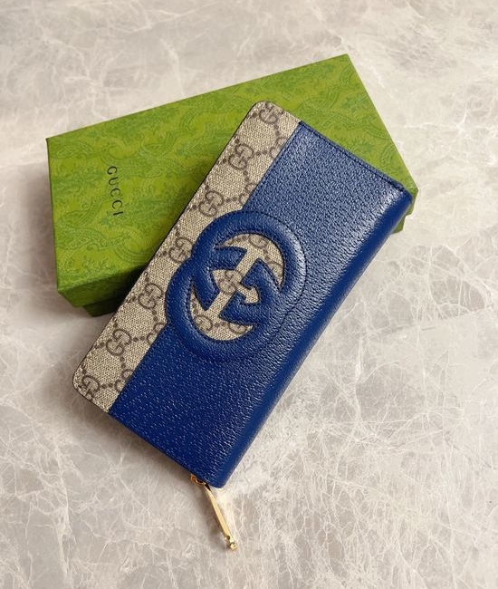 Gucci Zip Wallet with Interlocking G Detail 701423