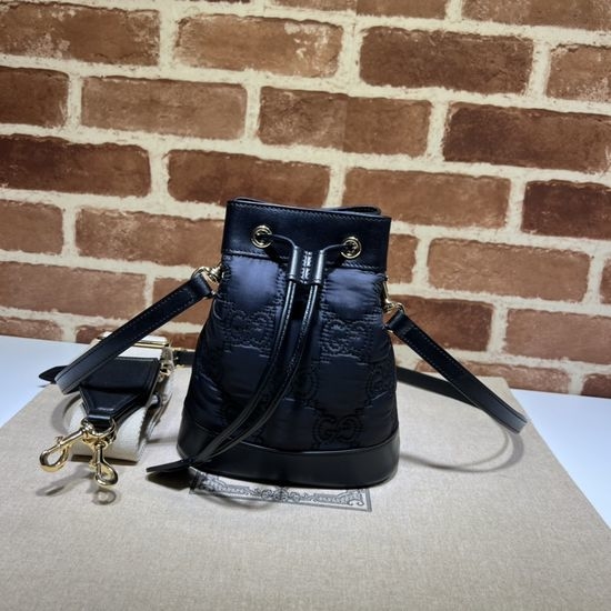 Gucci Nylon Crossbody Classic Casual Bag 728231
