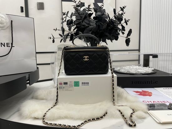Chanel Classic Vanity Case with Chain A68087