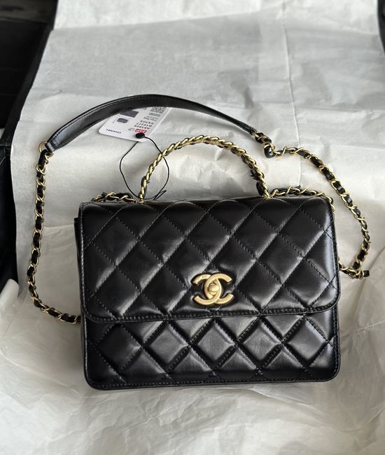 Chanel Handle Crossbody Leather Bag AS3908
