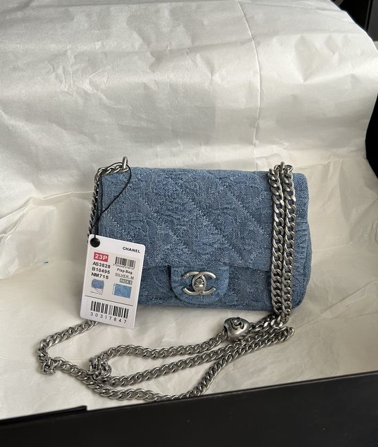 Chanel Denim Camellia Heart Chain Bag AS3828