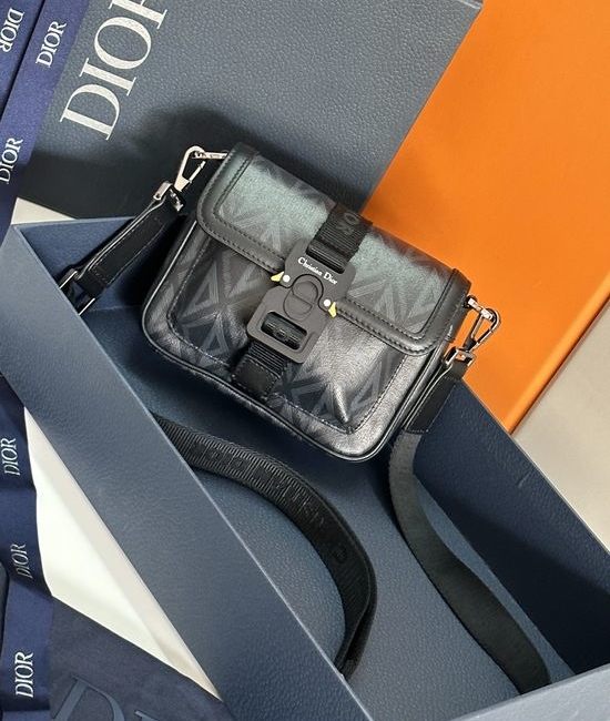 Christian Dior CD Safari Messenger Bag 93370