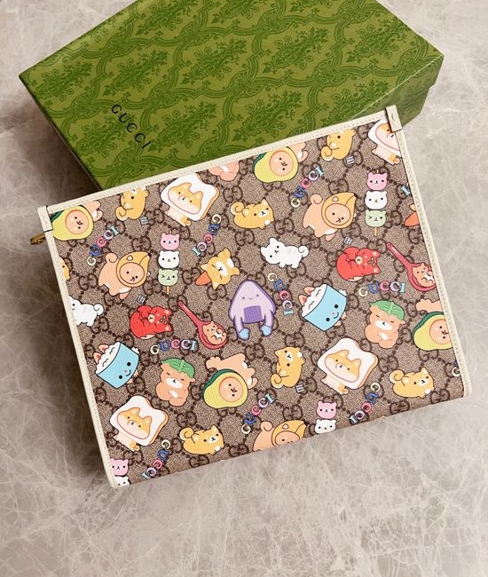 Gucci Camouflage Cartoon Clutch 736753