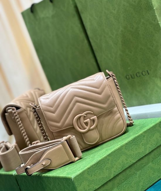 Gucci GG Marmont Mini Shoulder Bag 739681