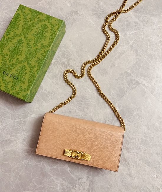 Gucci Interlocking G Bow Chain Crossbody 746056