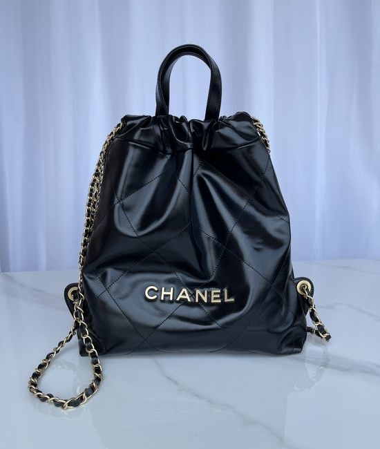 Chanel Classic Leather Handbag AS3859