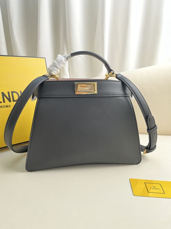 Fendi Peekaboo ISeeU Black Medium Leather Bag 0229