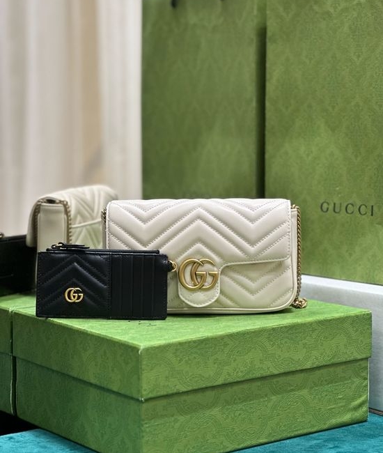 Gucci GG Marmont Quilted Chain Bag 751526
