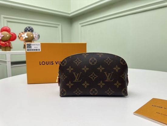 Louis Vuitton LV Small Monogram Cosmetic Pouch M47515