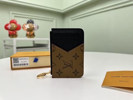 Louis Vuitton LV Romy Mailbox Zipper Wallet M81912
