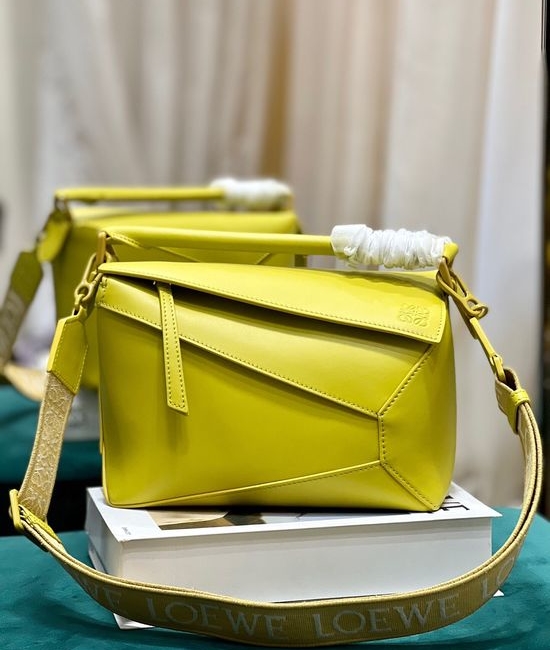 Loewe Puzzle Edge Yellow Satin Calfskin Handbag 1201