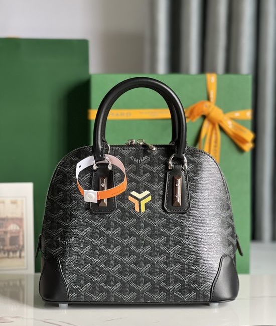 Goyard Vendome Shell Shaped Handbag 020205