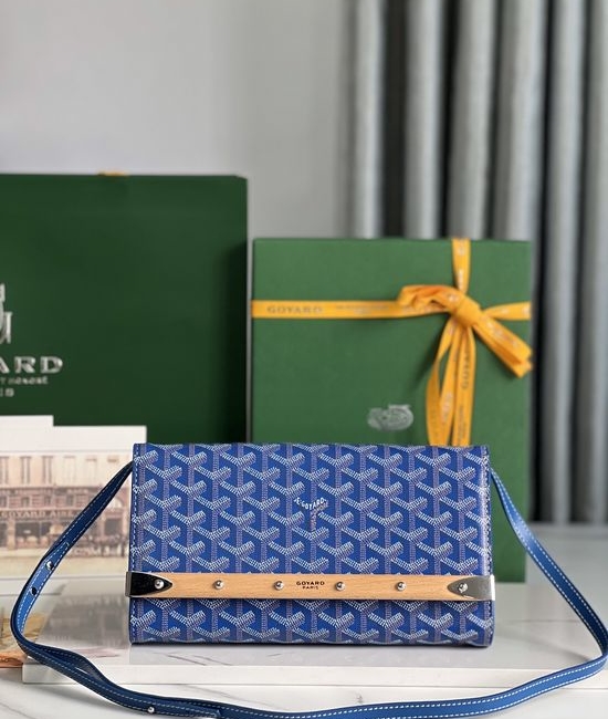Goyard Monte-Carlo Adjustable Strap Mini Clutch Bag 020178