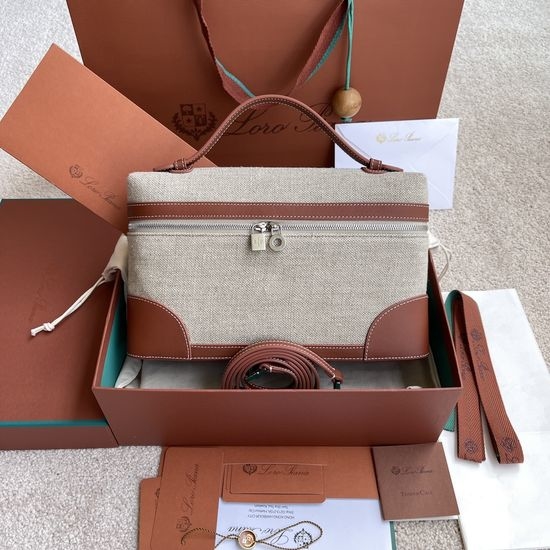 Loro Piana Extra Pocket Leather Lunch Bag FAI8511