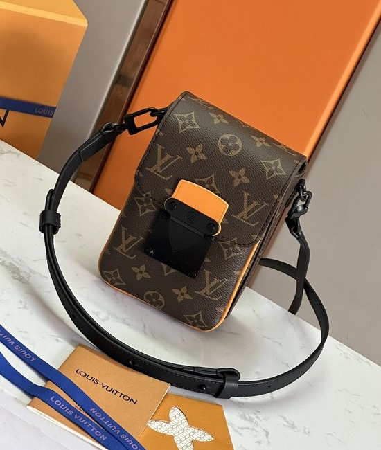 Louis Vuitton LV S-Lock Vertical Wearable Wallet M82535