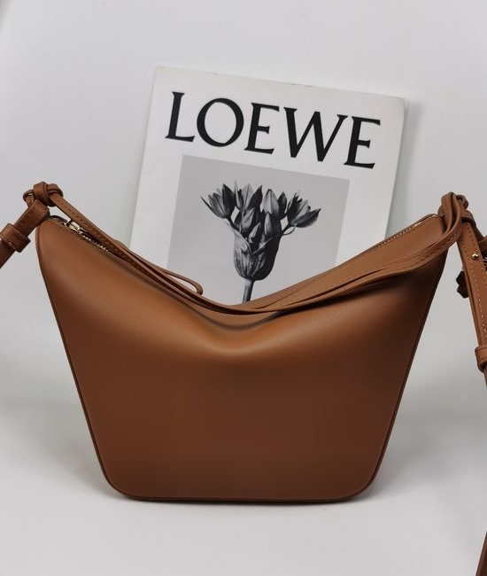 Loewe Hammock Hobo Classic Leather Handbag C923