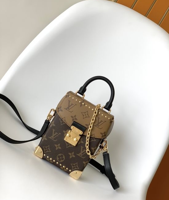 Louis Vuitton LV Camera Box Shoulder Bag M82465
