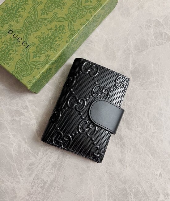 Gucci Leather Passport Holder Cover 724562