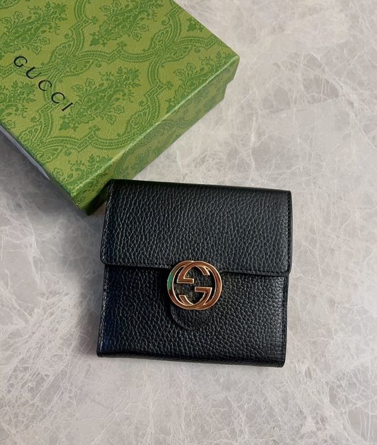 Gucci Embossed Wallet Grained Leather 615525