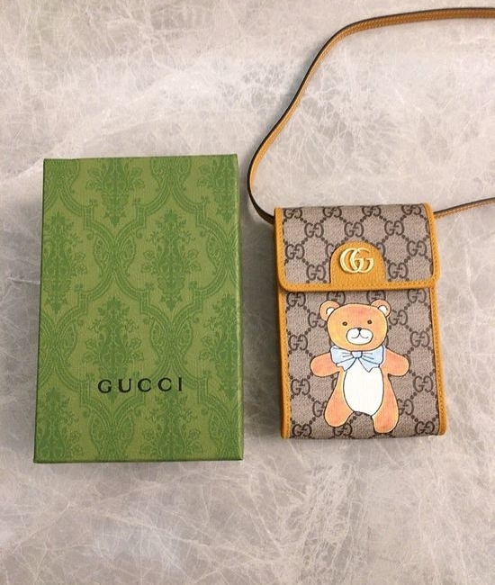 Gucci KAI Jong-in Kim Co-branded Bear Crossbody Phone Bag 660161