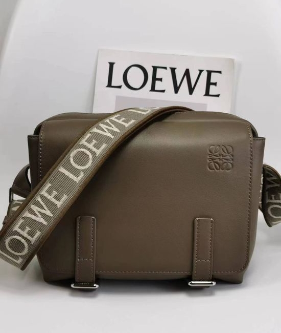 Loewe XS Military Messenger Winter Brown Bag A74