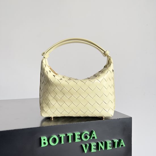 Bottega Veneta BV Intrecciato Nappa Leather Lunch Bag 754443