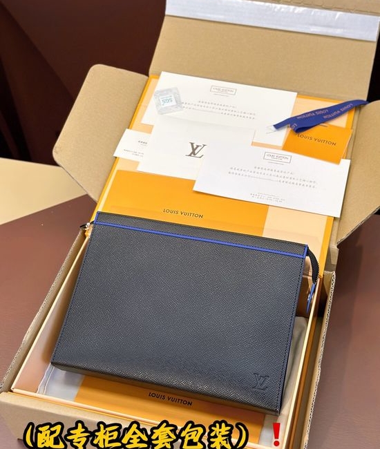 Louis Vuitton LV Pochette Voyage MM Clutch Bag M30573