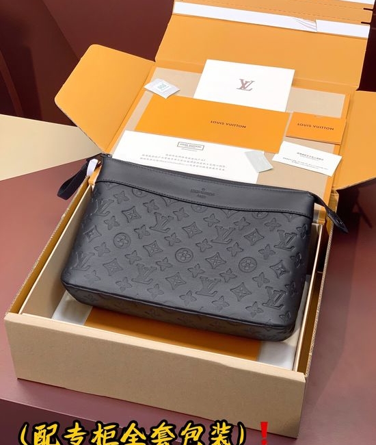 Louis Vuitton LV Pochette Voyage Souple Leather Clutch M82545
