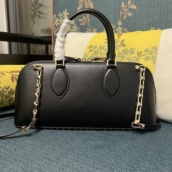 Valentino GARAVANI ROCKSTUD Calfskin Handbag 12483