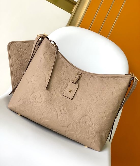 Louis Vuitton LV CarryAll Medium Handbag M46289