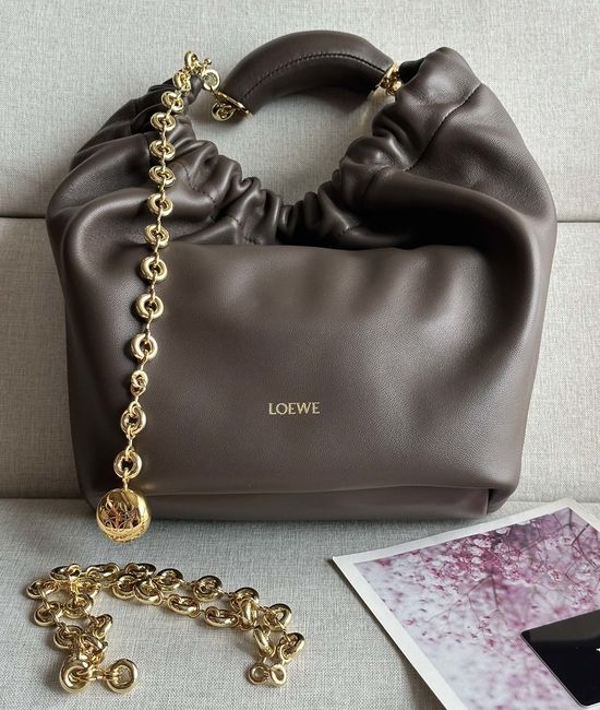 Loewe Squeeze Small Nappa Leather Bag 3901