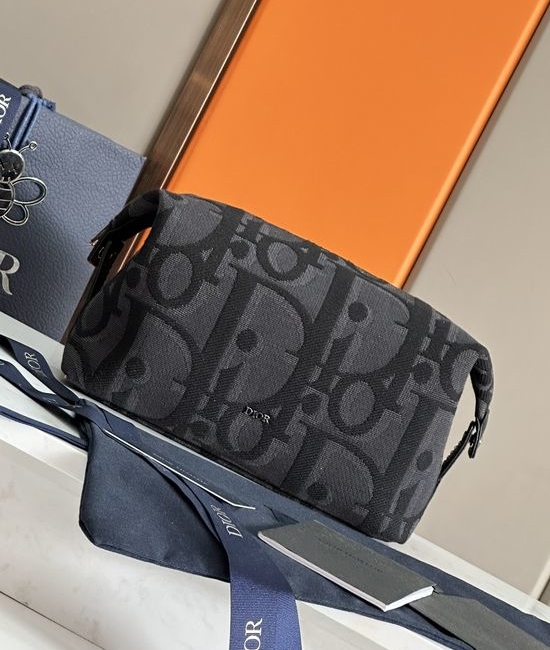 Christian Dior CD Oblique Toiletry Pouch 228
