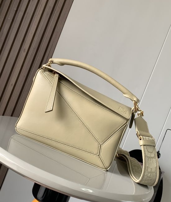 Loewe Nappa Calfskin Puzzle Handbag 9048