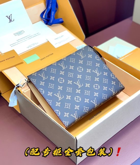 Louis Vuitton LV Monogram Canvas Toiletry Pouch M47543