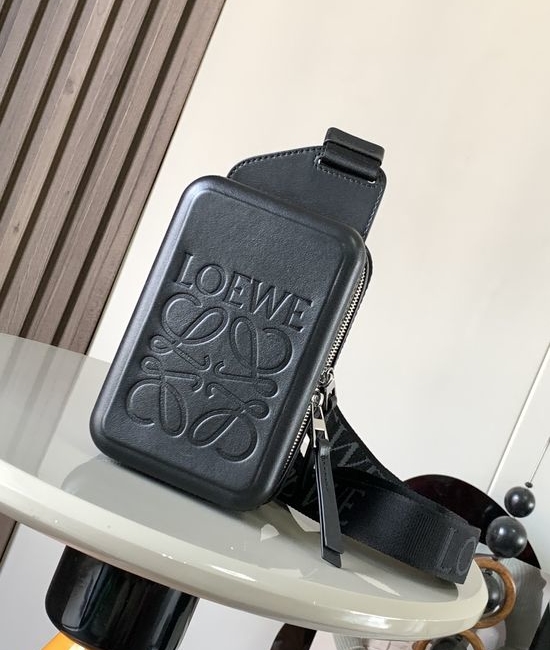 Loewe Molded Sling Smooth Leather Crossbody Bag 9117