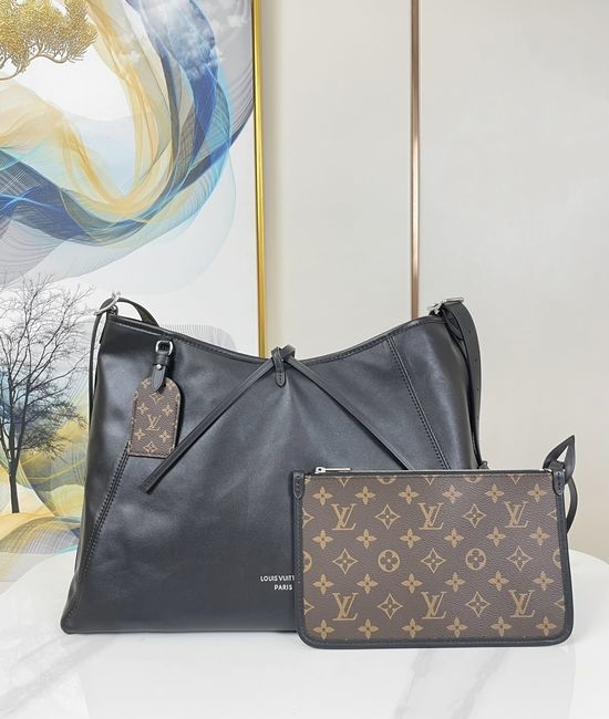 Louis Vuitton LV CARRYALL Medium Leather Tote Bag M25143