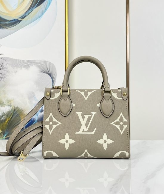 Louis Vuitton LV Onthego BB Leather Handbag M47054