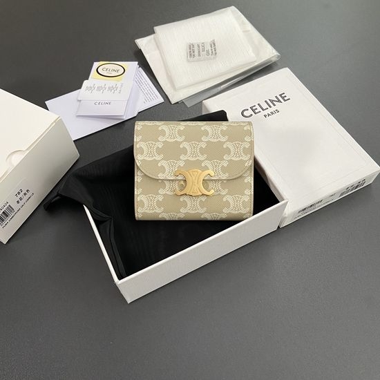 Celine Triomphe Short Wallet 10D782CQH