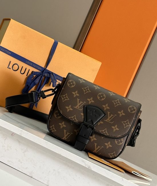 Louis Vuitton LV Montsouris Small Messenger Bag 47060