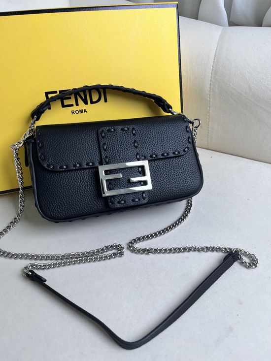 Fendi Baguette Leather Handbag 8007
