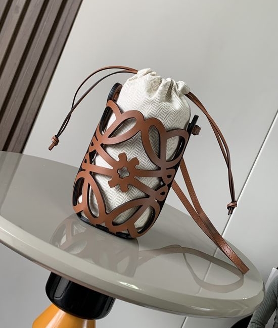 Loewe Anagram Hollow Leather Crossbody Pouch 8019