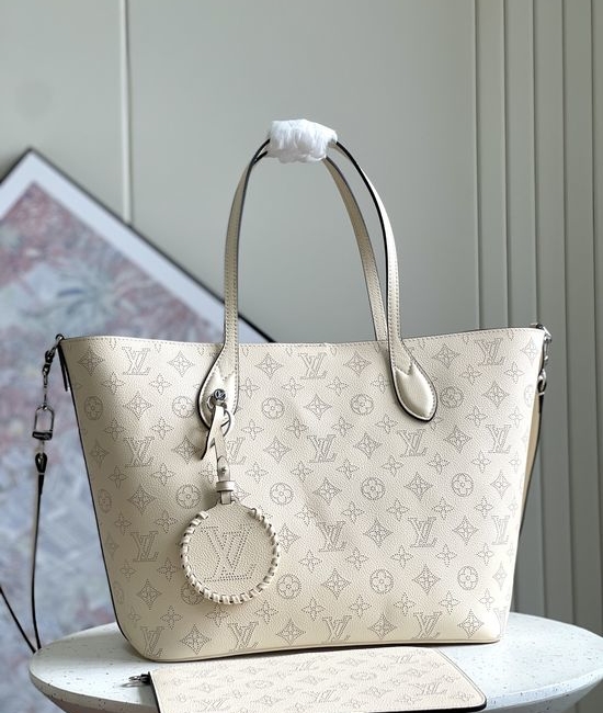 Louis Vuitton LV Blossom MM Mahina Leather Tote in Gray 11170